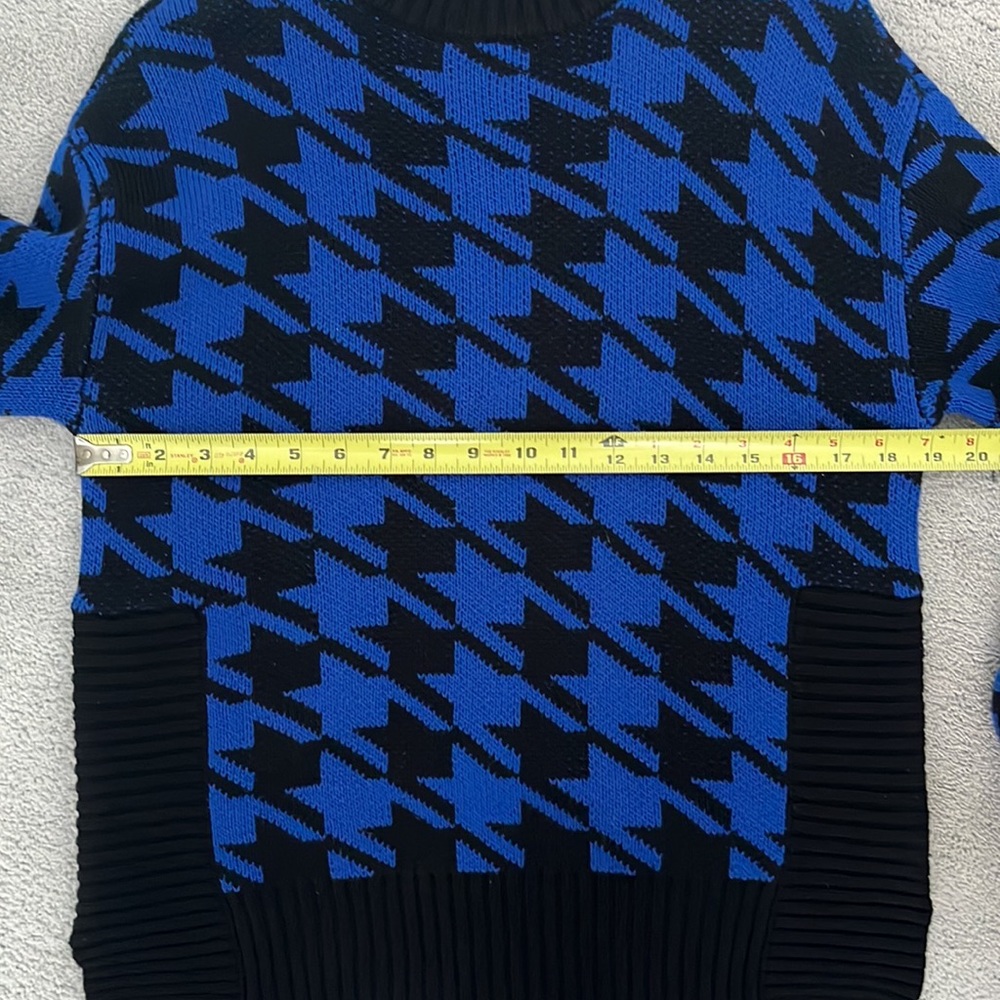 Nine West cobalt and black houndstooth sweater. Medium - Picture 5 of 7